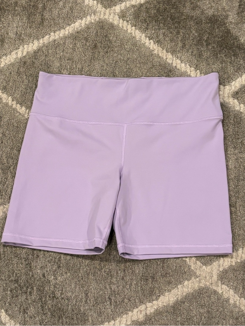 Athleta Elation 7 Lavender Purple Short